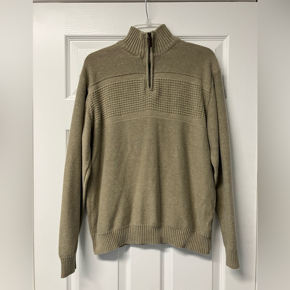 Tricots st Raphael tan sweater size large
